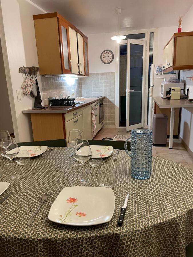 Appartement Les Pieds Dans L'Eau Saint-Mandrier-sur-Mer Kültér fotó