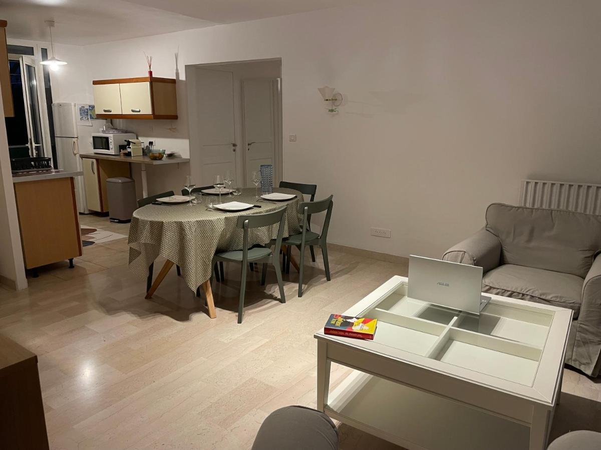 Appartement Les Pieds Dans L'Eau Saint-Mandrier-sur-Mer Kültér fotó